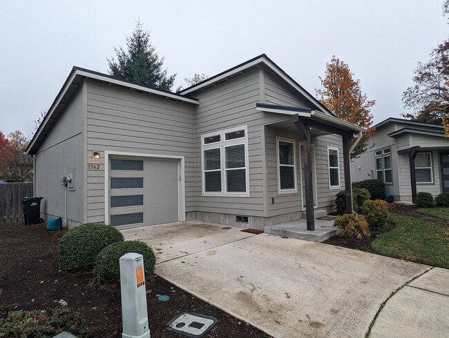 Building Photo - 2-Bed/1-Bth Tiny House in New Development ...