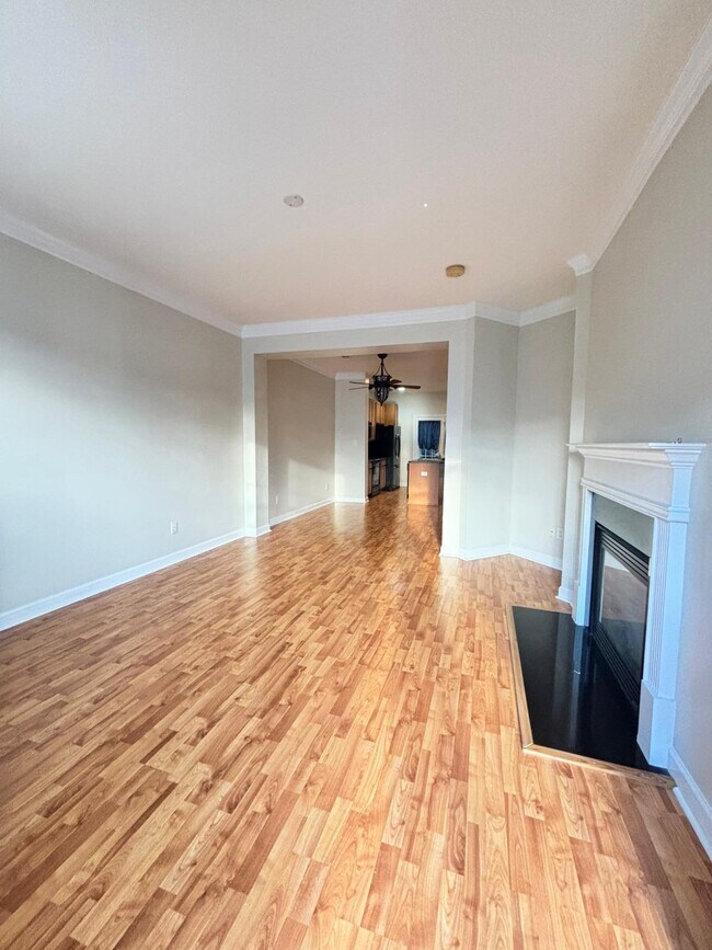 Foto del edificio - 4039 Tarrant Trace Cir
