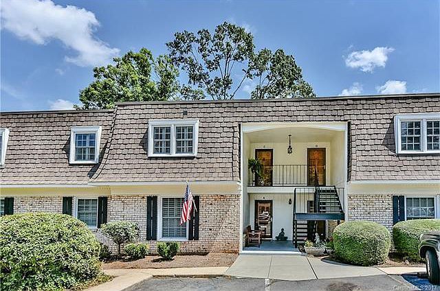 Exterior - 1704 Roxborough Rd