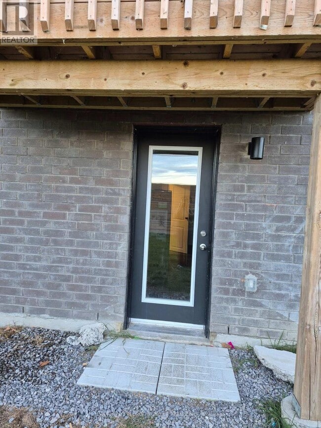 Building Photo - 124 Sailors Landing