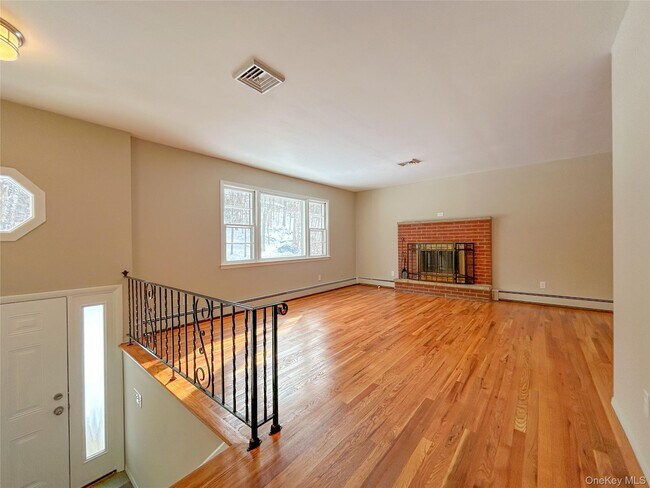 Foto del edificio - 106 Gretna Woods Rd