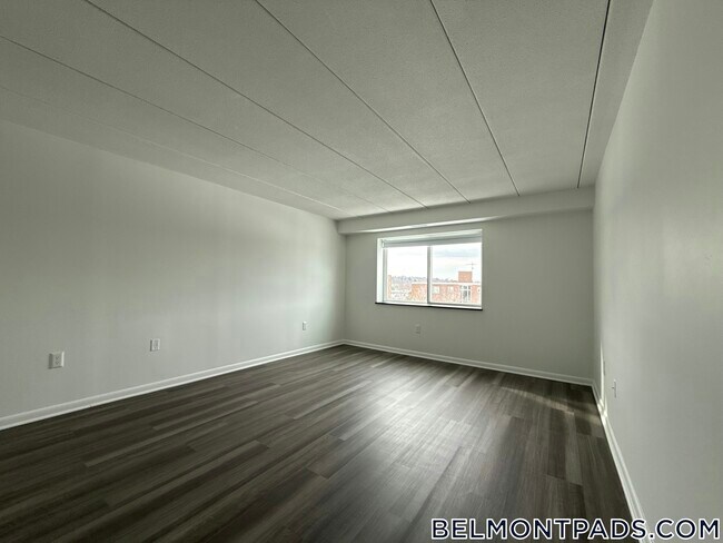 Building Photo - 55 Hill Rd