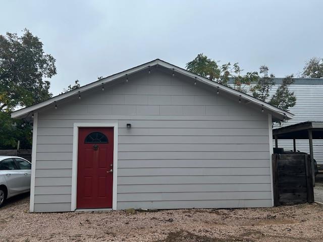 Building Photo - 704 W 34th St