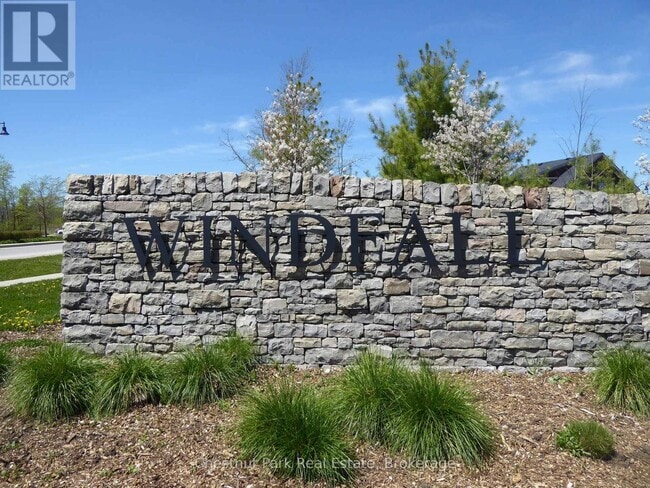 Building Photo - 154 Yellow Birch Cres