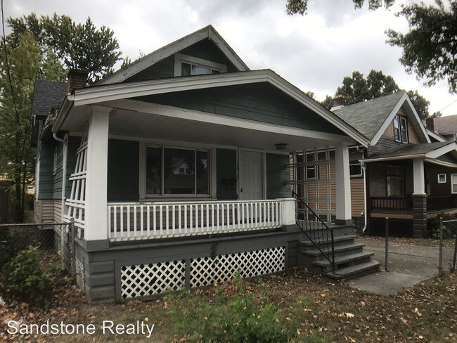 Building Photo - 12018 Lenacrave Ave