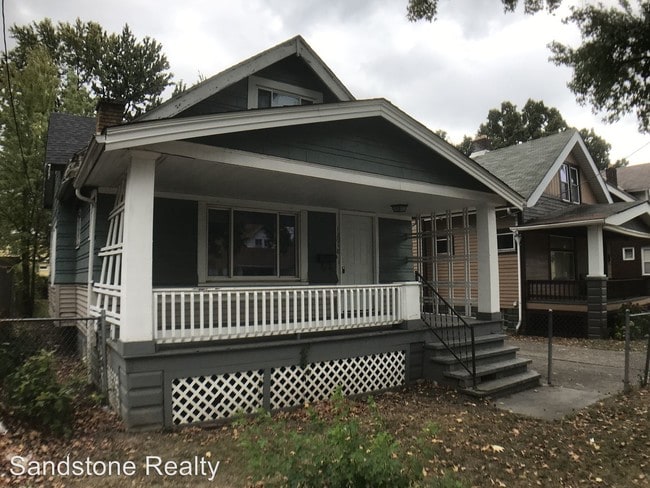 Foto del edificio - 12018 Lenacrave Ave