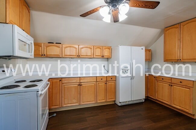 Building Photo - 3738 S 700 E