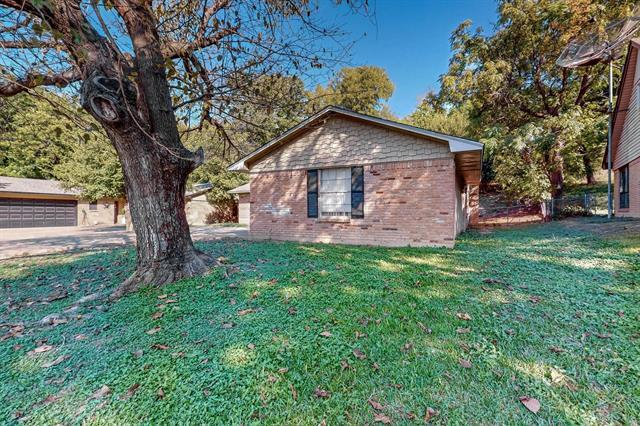 Foto del edificio - 619 Cove Hollow Dr