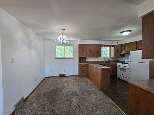 Building Photo - 6388 Saltsburg Rd