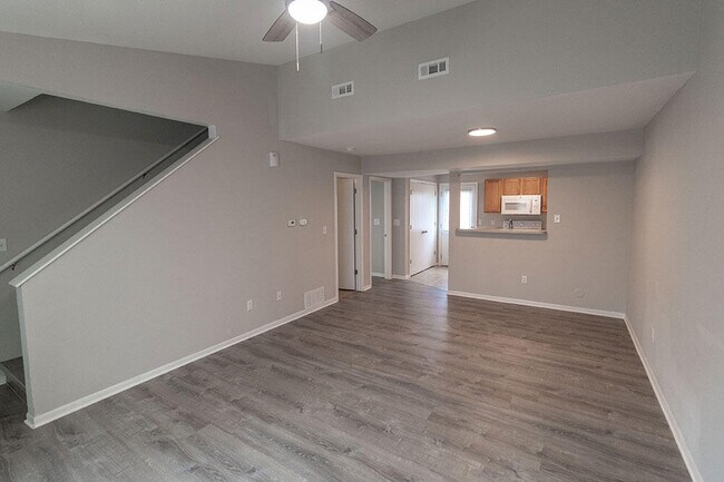 Building Photo - 5211 Currituck Ln