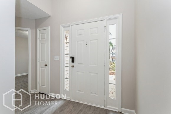 Building Photo - NOW AVAILABLE! - 2738 Lake Park Ridge West...