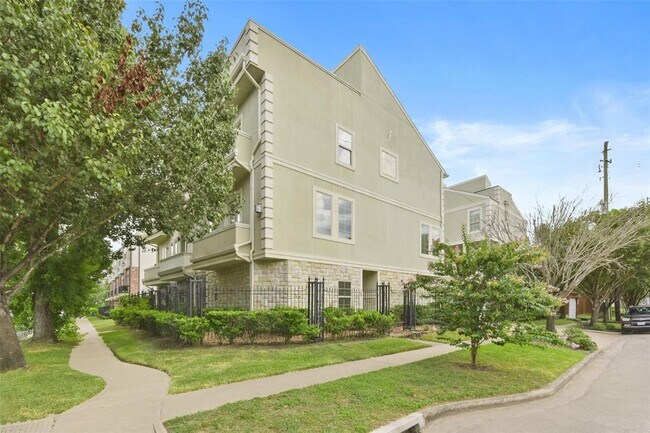 Building Photo - 4501 Crawford St