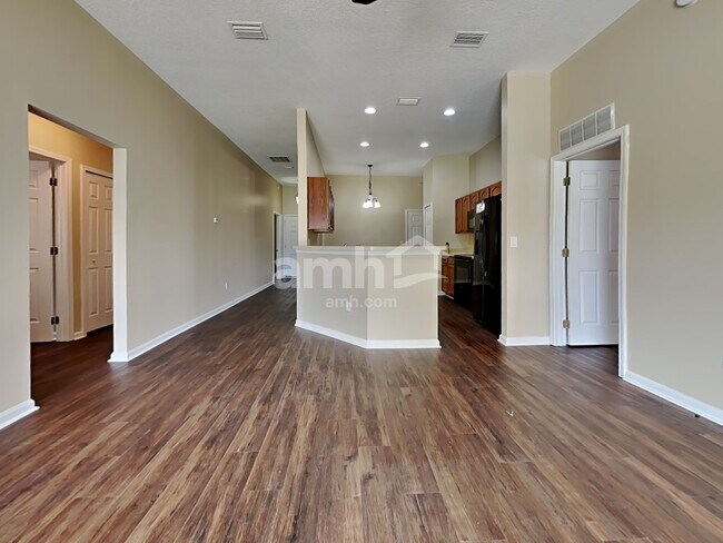 Foto del edificio - 8227 Stelling Dr