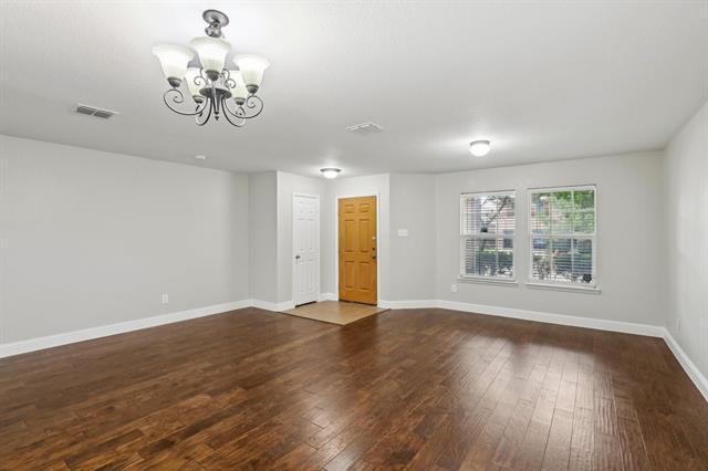 Foto del edificio - 9897 Dartmouth Dr