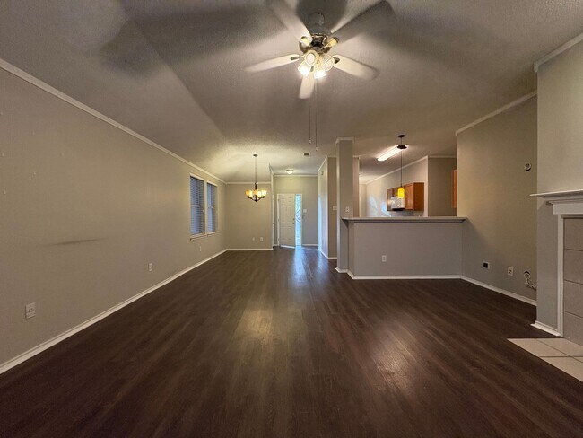 Foto del edificio - Charming NWISD 3-2-2