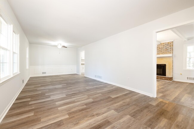 Building Photo - 3554 Redwine Ct