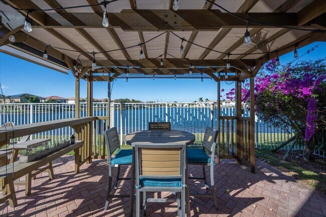 Foto del edificio - 1238 Bay View Way