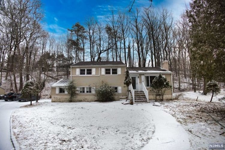 Primary Photo - 229 Little Falls Rd