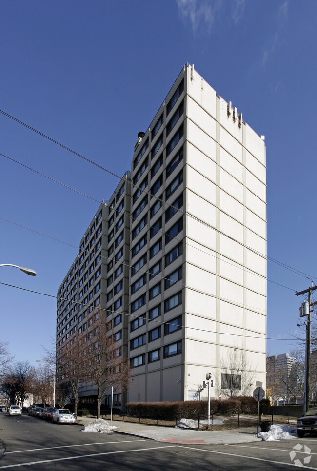 Unico Towers Apartments Jersey City, NJ