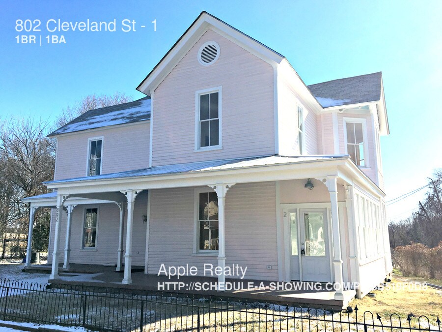 Primary Photo - 802 Cleveland St