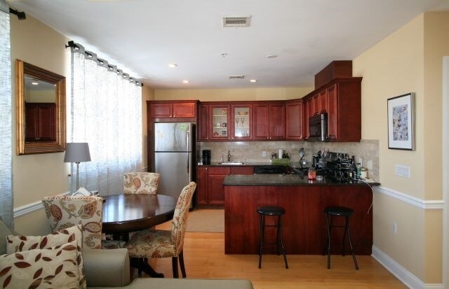 Foto del edificio - 769 Montgomery St