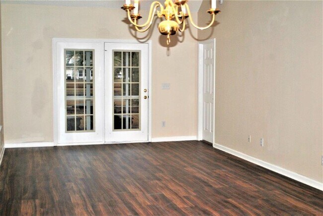 Foto del edificio - 2 Bedroom / Loft at Wynbrooke