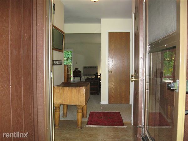 Foto del edificio - 312 Middle Grove Rd