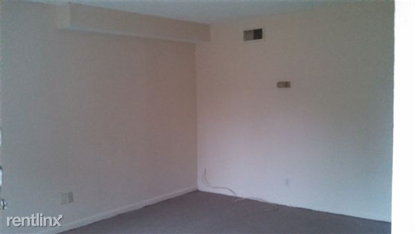 Building Photo - 1600 Antioch Rd