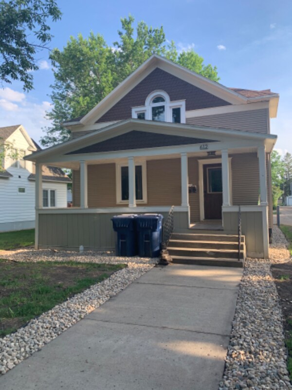 612 E Kemp Ave Unit B, Watertown, SD 57201 Room for Rent in Watertown