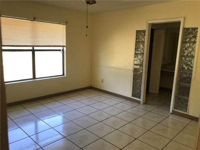 Building Photo - 8061 Windy Hill Way