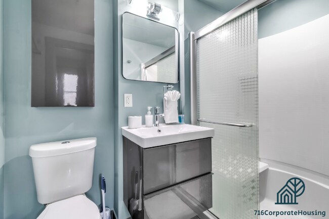 Foto del edificio - 36 E Utica St