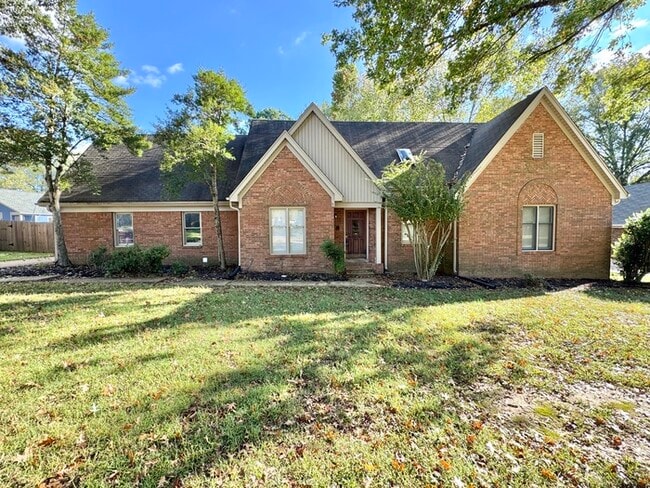 Photo - 743 Concordia Dr House