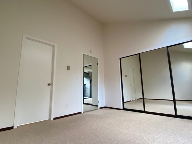 Foto del edificio - 12 Cypress Pl