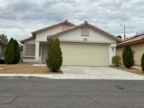 Building Photo - 4365 Mesa Hill Dr