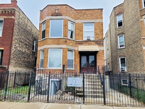 Building Photo - 1512 N Kedvale Ave