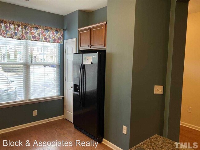 Building Photo - 2962 Berkeley Springs Pl