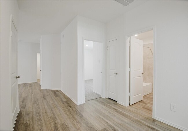 Foto del edificio - 14719 Evergreen Orchards Ln
