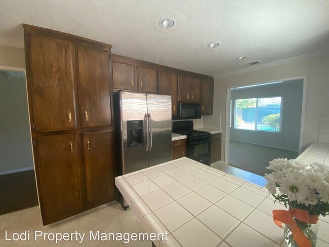 Building Photo - 3 br, 2 bath House - 1026 PORT CHELSEA CIRCLE