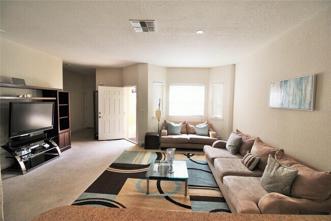 Foto del edificio - 17409 Promenade Dr