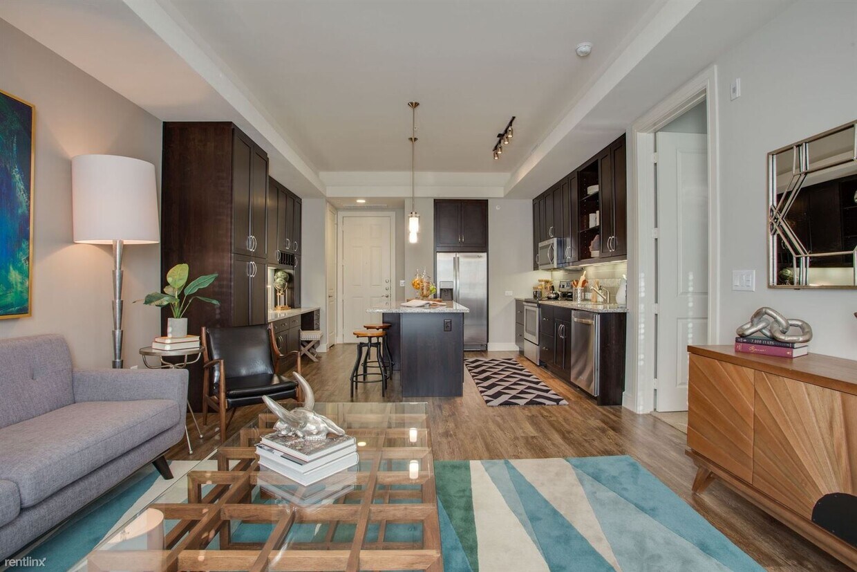 Foto principal - 11001 Lakeline Blvd
