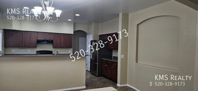 Building Photo - 7588 E Majestic Palm Ln