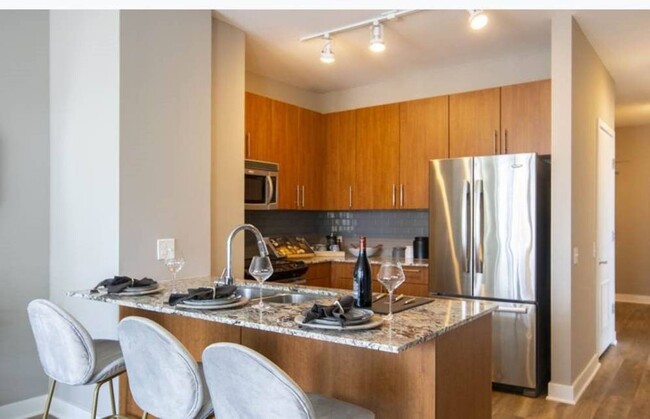 Foto del edificio - 515 N State St