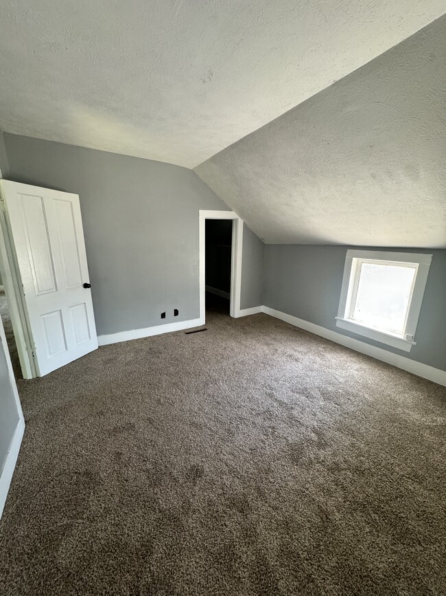 Building Photo - 1509 Krau St