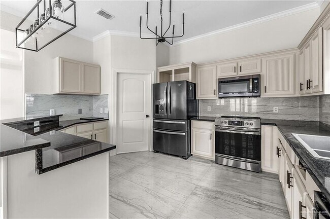 Building Photo - 1104 N Boston College Dr