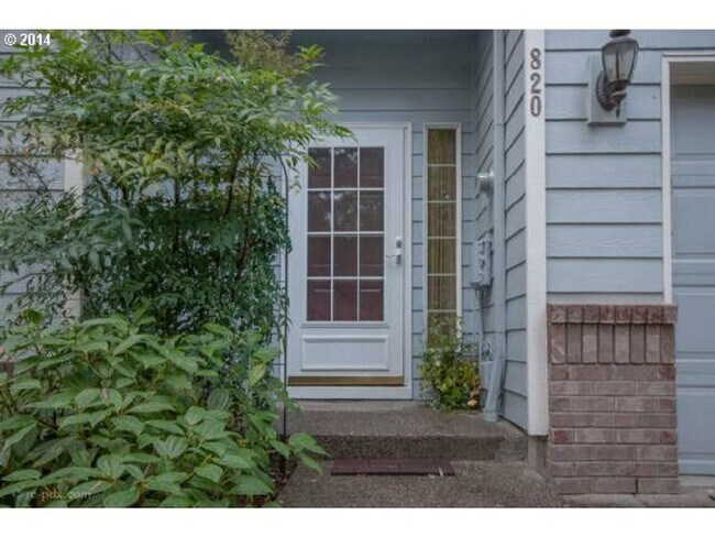 Photo - Spacious 3-Bedroom Townhouse with Open Liv...