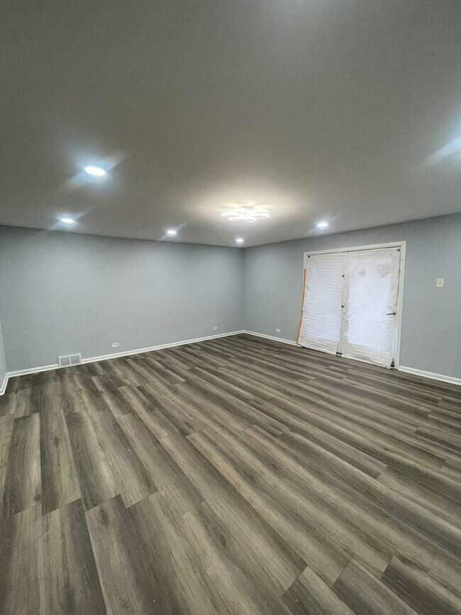 Foto del edificio - 15127 Meadow Ln