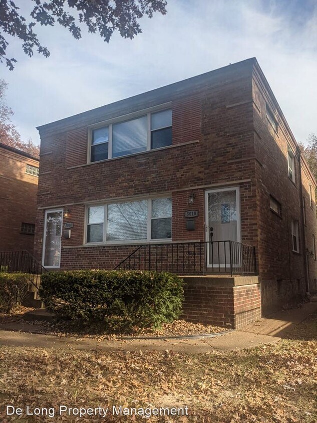 2 br, 1 bath House 5010 Jamieson Avenue House Rental in Saint Louis