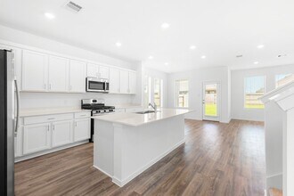 Building Photo - 27219 Henley Rdg Dr