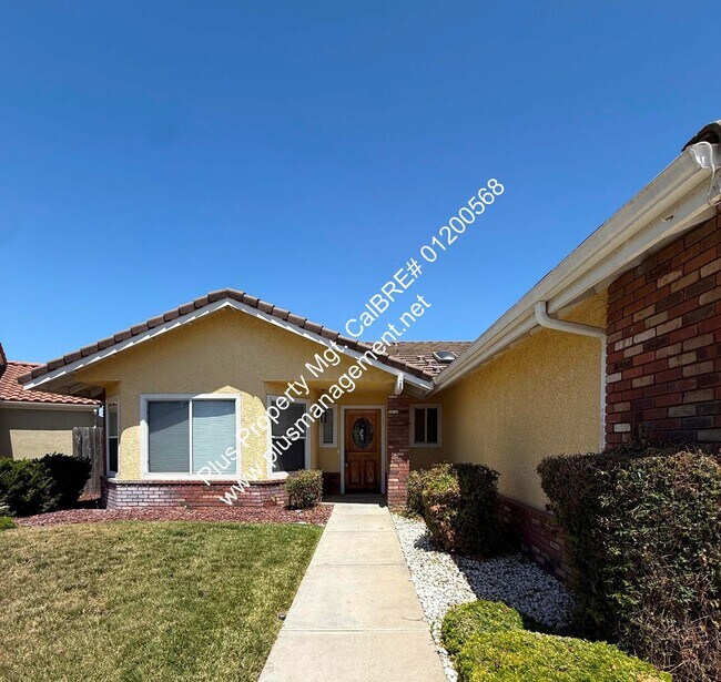 Foto del edificio - Beautiful Orcutt Custom Single Story Home on a Cul-De-Sac in Creekside Development