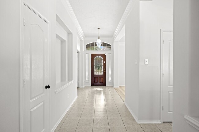 Foto del edificio - 2415 Wyckchester Dr